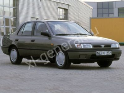 Лобовое стекло Nissan Sunny N14